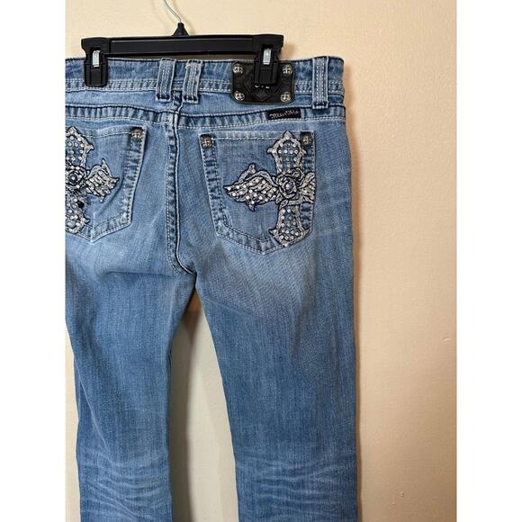 Miss Me Women’s Jeans size 29 Bootcut Distressed Light Wash Ripped Bling Pocket - Picture 1 of 7